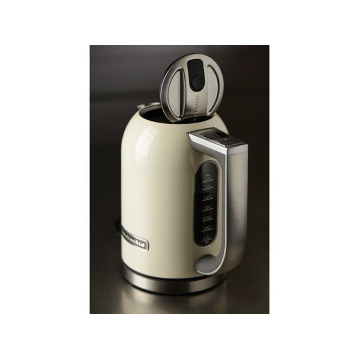 KitchenAid, Rychlovarná konvice P2 5KEK1722, mandlová